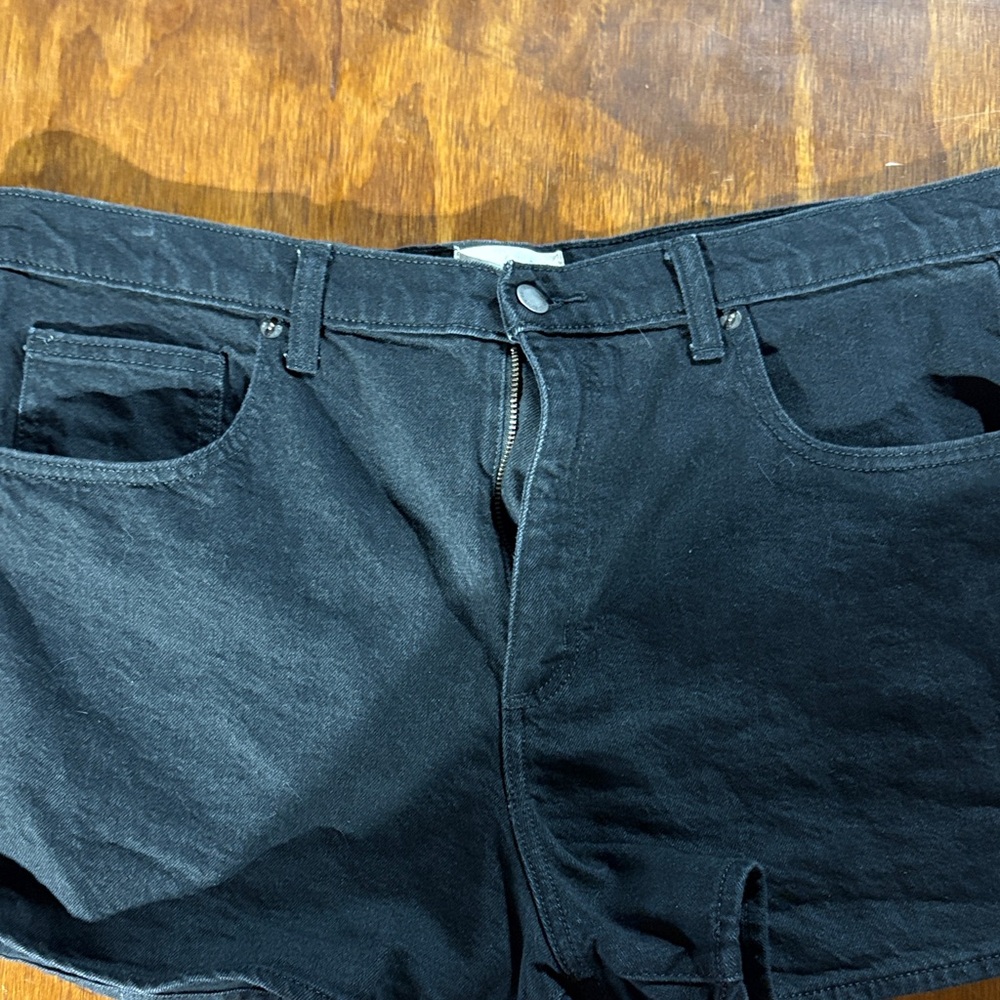 Universal Thread womens  Dark Denim Jean Shorts
